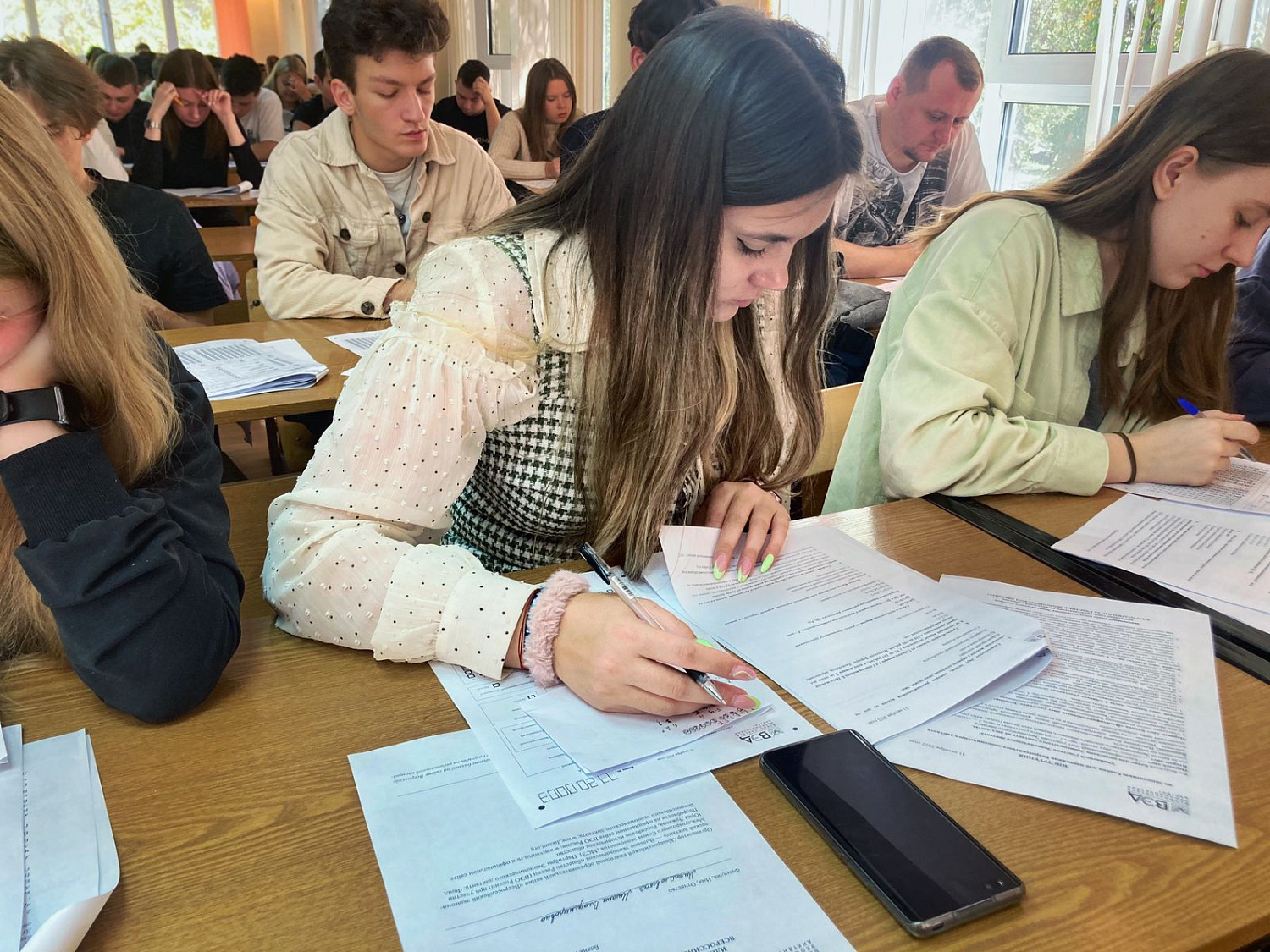 Всероссийский экономический диктант прошел на площадке Института международной экономики, лидерства и менеджмента