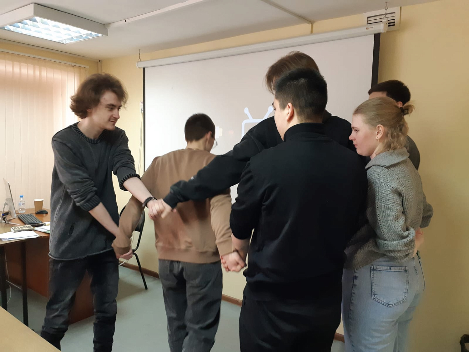 Тренинги «Мы – команда» для будущих психологов и менеджеров