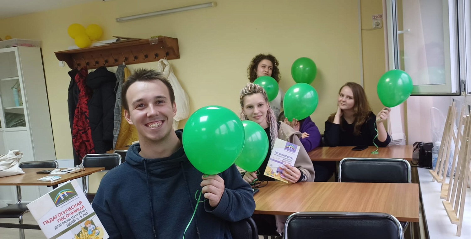 Мастер-класс «Песочная терапия» на факультете психологии 