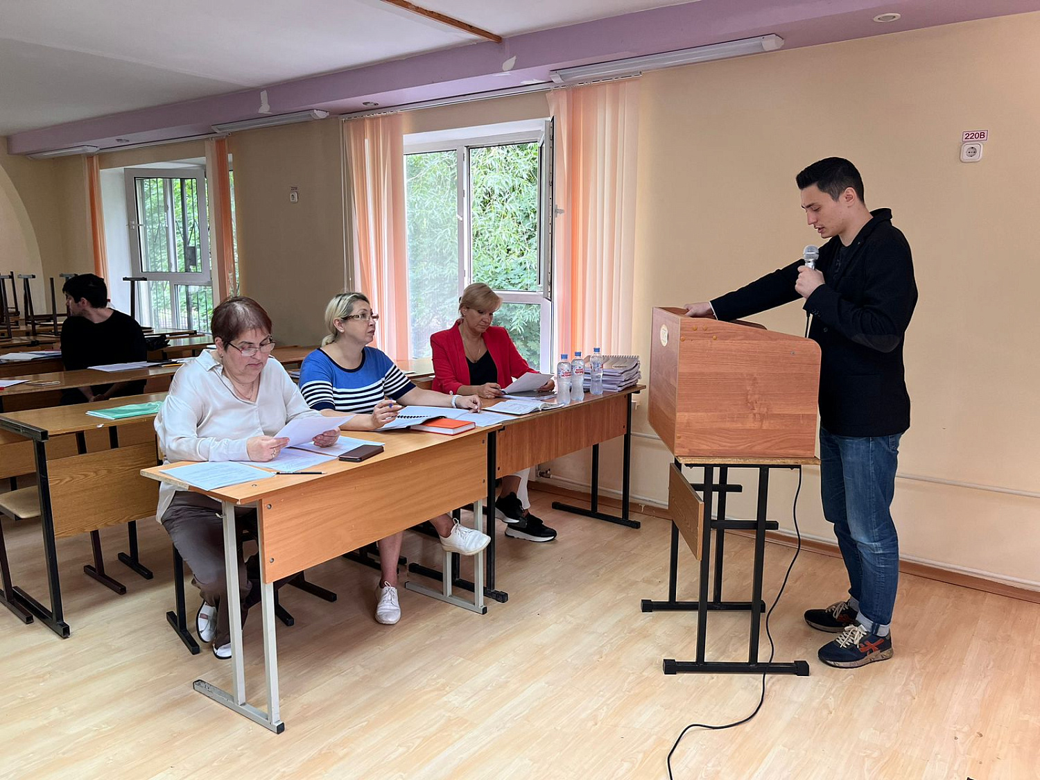 Защита выпускных квалификационных работ на факультете лингвистики ИМПЭ им. А.С. Грибоедова