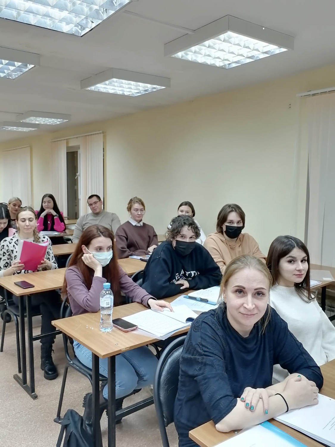 Студенты факультета лингвистики защитили отчеты по преддипломной практике