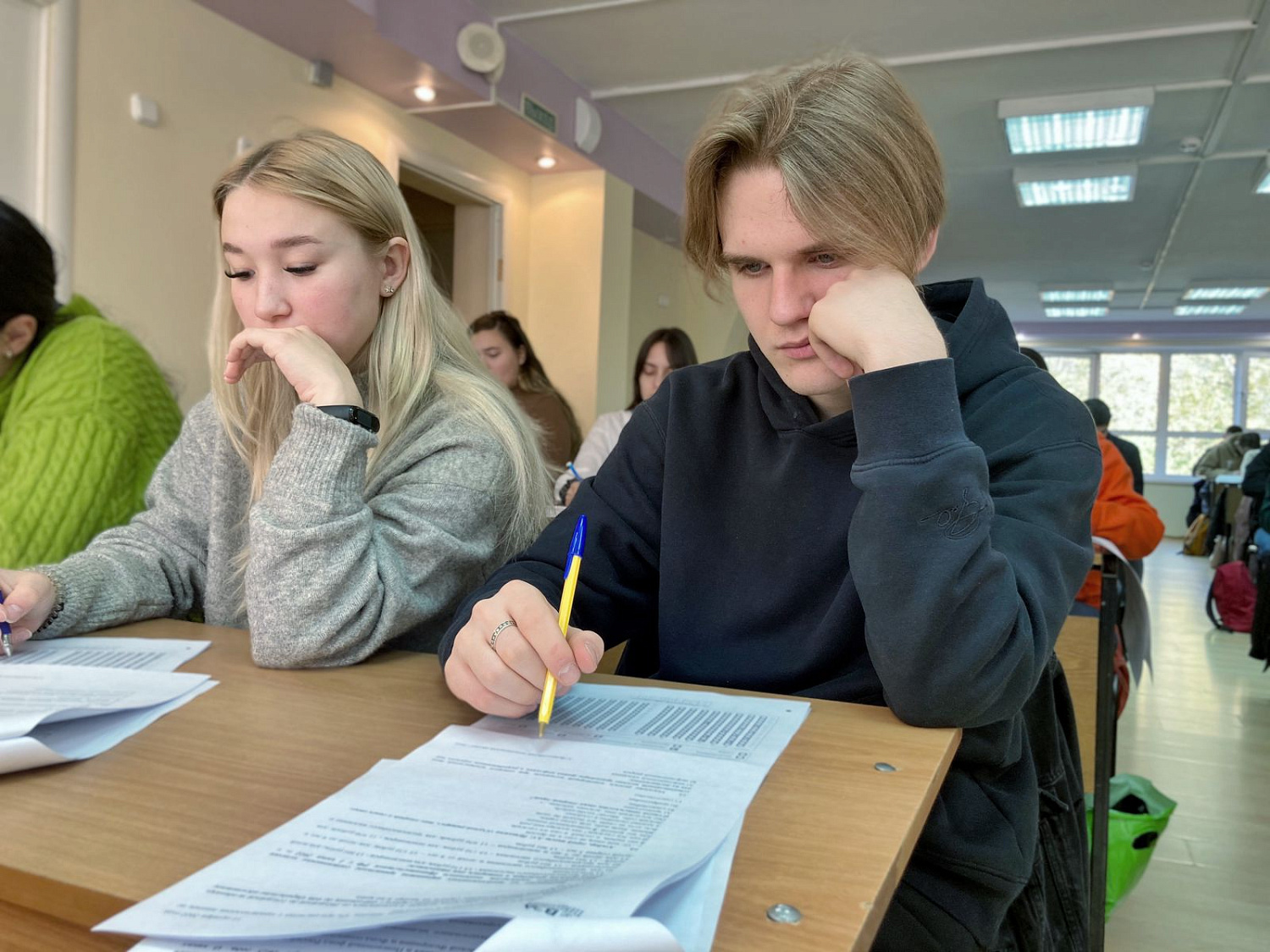 Всероссийский экономический диктант прошел на площадке Института международной экономики, лидерства и менеджмента