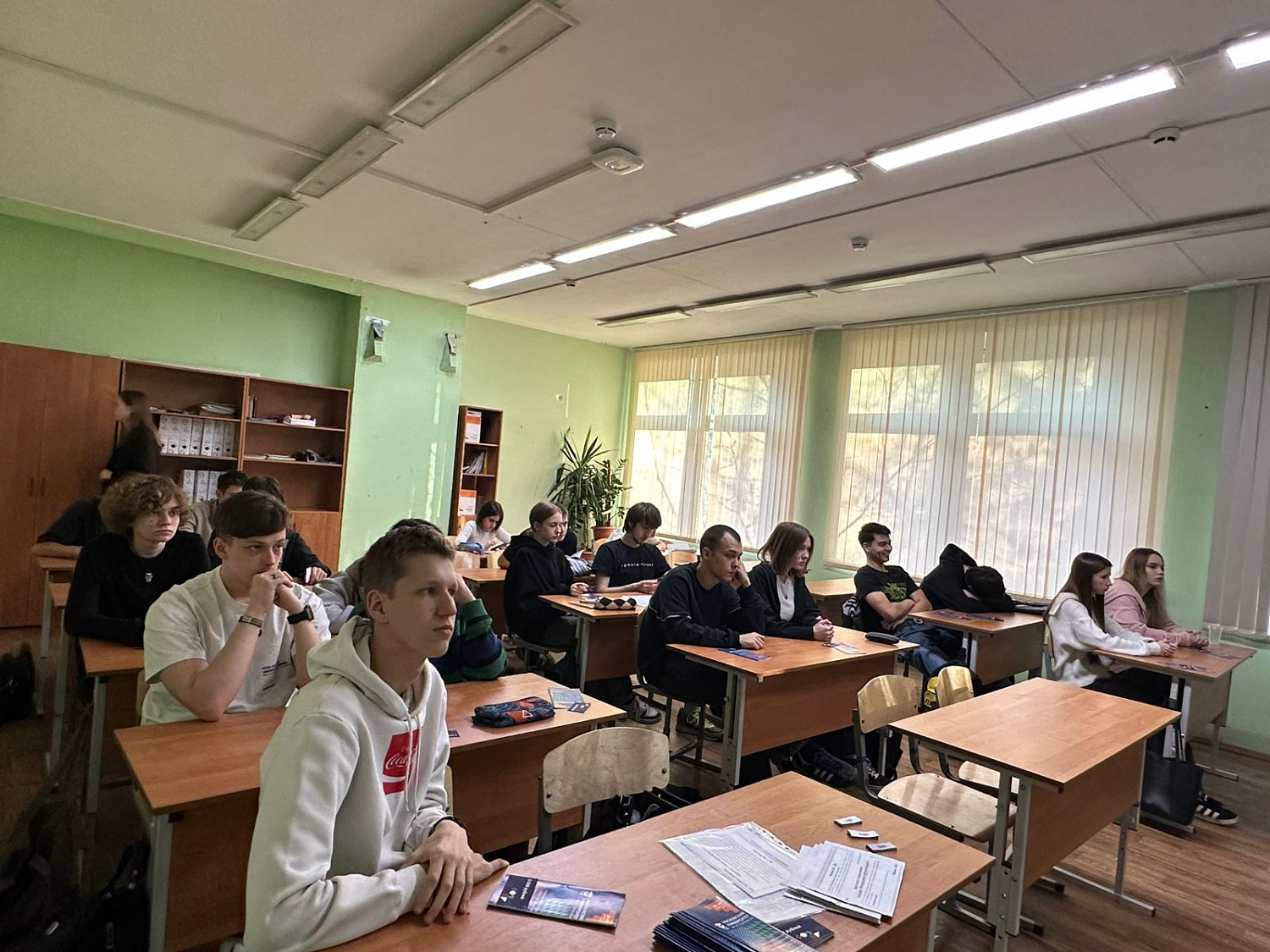 Профориентационная игра «Финансовая безопасность» для старшеклассников Школы № 806 г. Москвы 