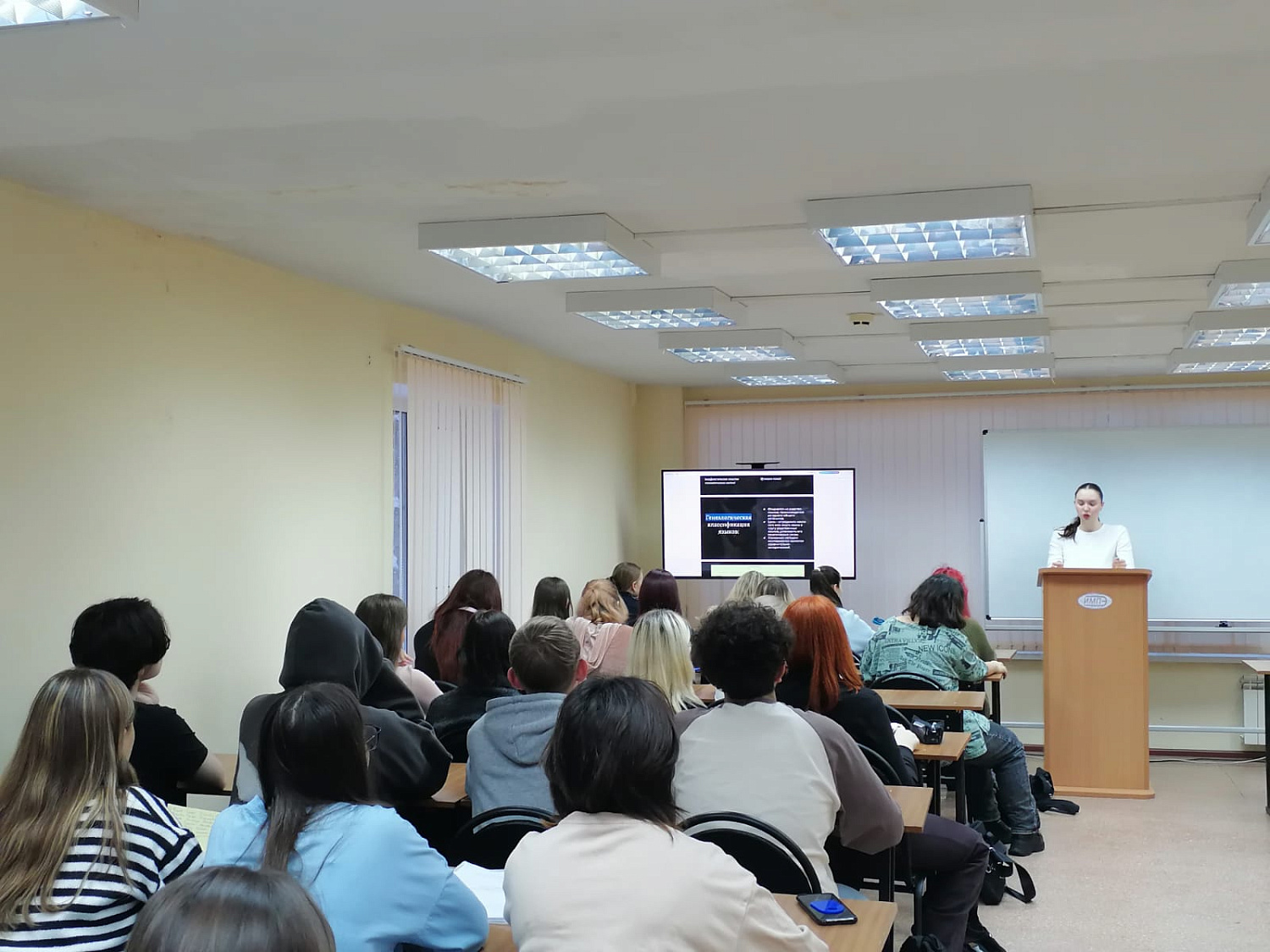 Круглый стол «Перевод как наука, ремесло, искусство» прошел на факультете лингвистики