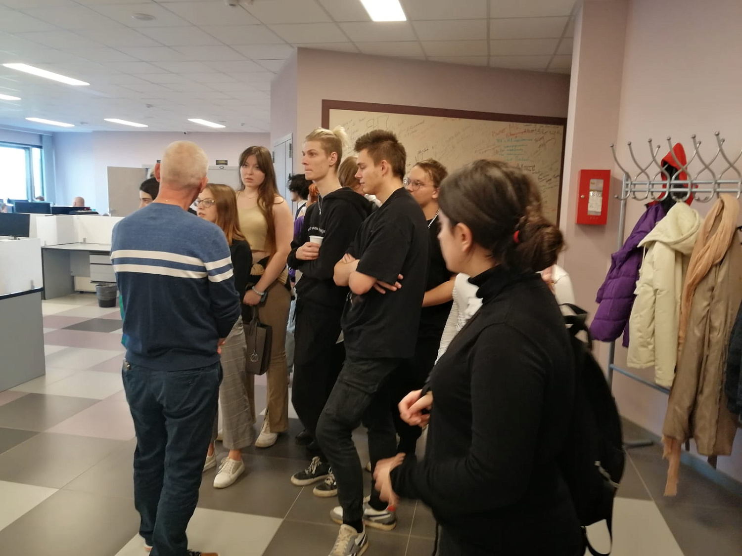 В гостях у "Московского комсомольца" побывали первокурсники факультета журналистики ИМПЭ им. А.С. Грибоедова