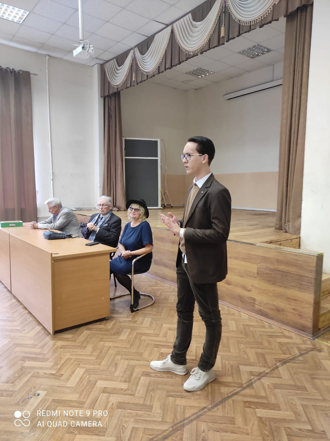 1 сентября с первокурсниками факультета журналистики встретились его основатели