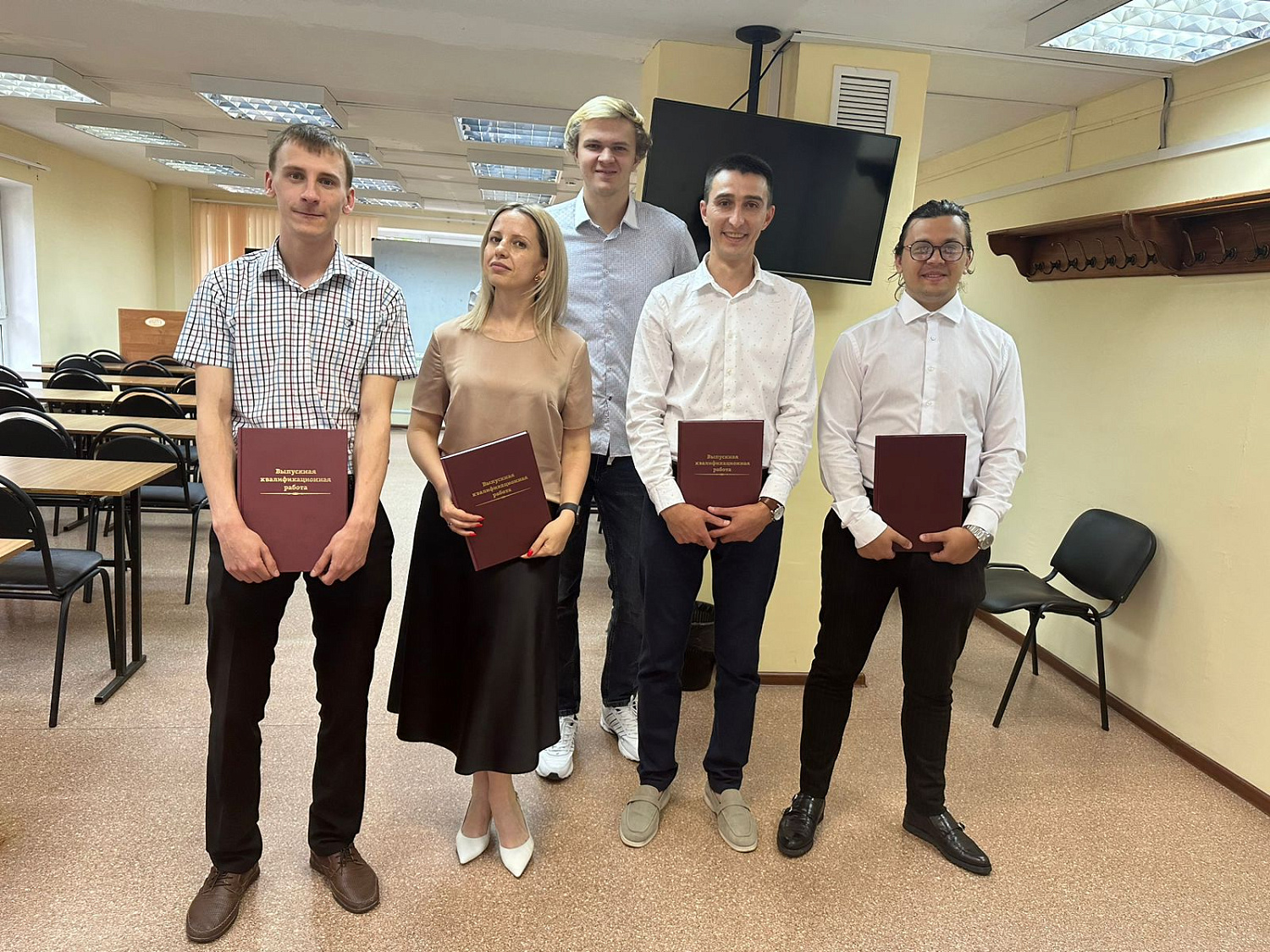 Успешная защита магистров экономики