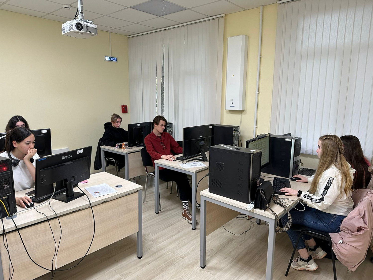 Практикоориентированное образование: работа студентов на базовой кафедре